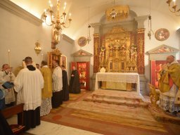 024-Chapitre_2025-Messe_pontificale_Mercredi-Gricigliano_20250827_114406